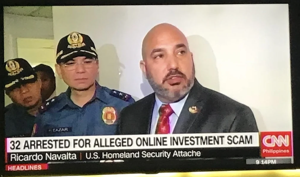 Ricardo Navalta speaking in a CNN Philippines television segment